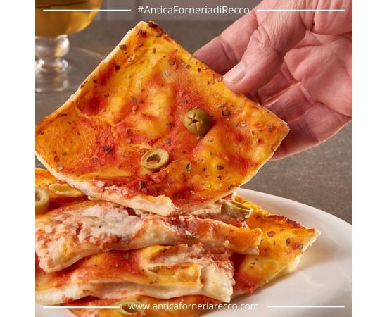 focaccia con queso pizzata